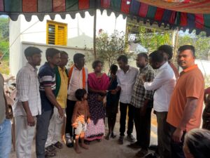 మృతుని కుటుంబానికి ఆర్థిక సాయం