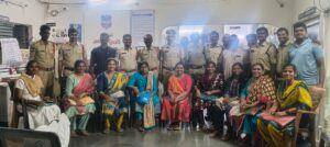 మహిళా పోలీసుల సేవలు అభినందనీయం : మట్వాడ సీఐ కరుణాకర్