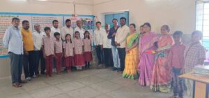 పాఠశాలకు నీటి శుద్ధి యంత్రం వితరణ