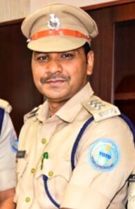 రోడ్డు ప్రమాదంలో రోడ్డు రవాణా శాఖ అధికారి మృతి..!