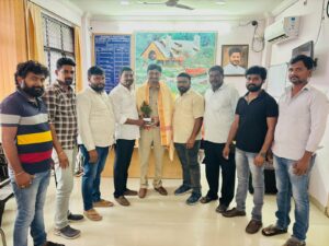 ఆర్టీఏను కలిసిన డ్రైవింగ్ స్కూల్ యూనియన్ నూతన కార్యవర్గం