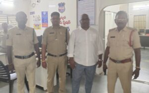 అక్రమ అరెస్టులతో ఉద్యమకారుల హక్కుల కోసం చేసే పోరాటాన్ని ఆపలేరు : టీఆర్ఎస్ నాయకులు సుశీల్ గౌడ్ 
