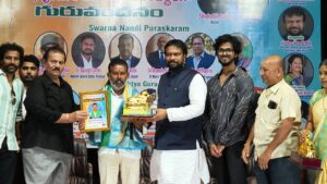 రైతు బాంధవుడు హింగే భాస్కర్‌కు స్వర్ణ నంది గౌరవం