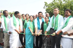 ఆదిలాబాద్‌లో పత్తి కొనుగోళ్లు ప్రారంభం